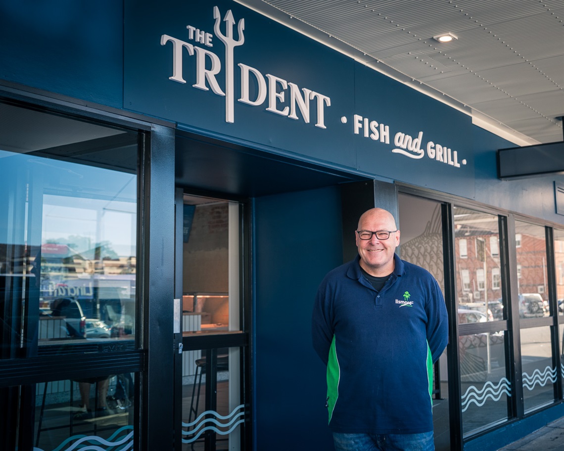 Mayor Steve Krieg announces the rise in CBD occupancy rates outside The Trident Fish and Grill, which just opened its doors yesterday. 